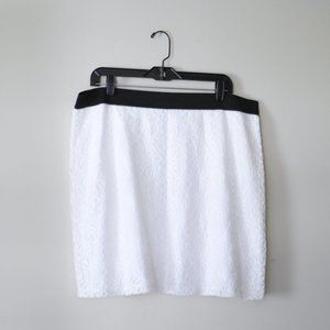 New York & Co. White Lace Mini Skirt XL